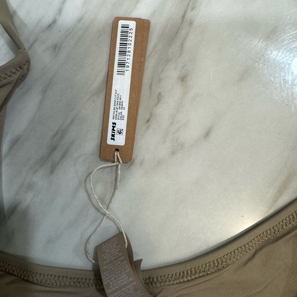 Skims swim cut out open bust one piece size 4x - Picture 6 of 7